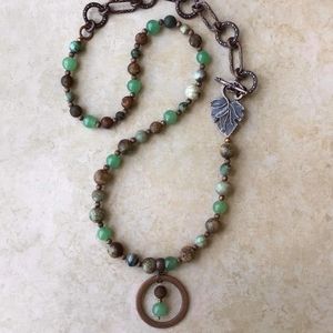 🍁HAND-CRAFTED NECKLACE